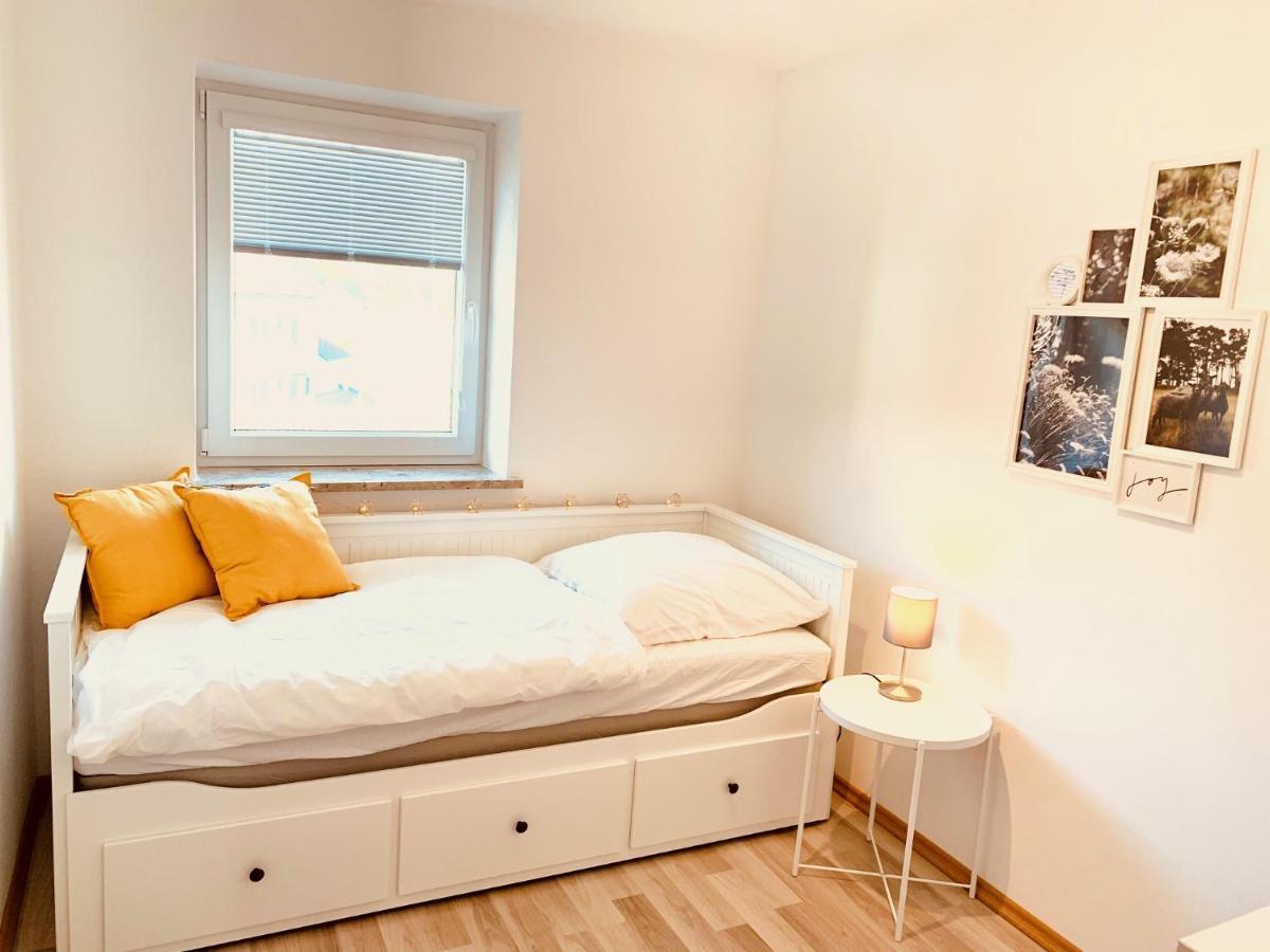 Moderne Ferienwohnung Mit Herrlicher Fernsicht ツヴィーゼル エクステリア 写真