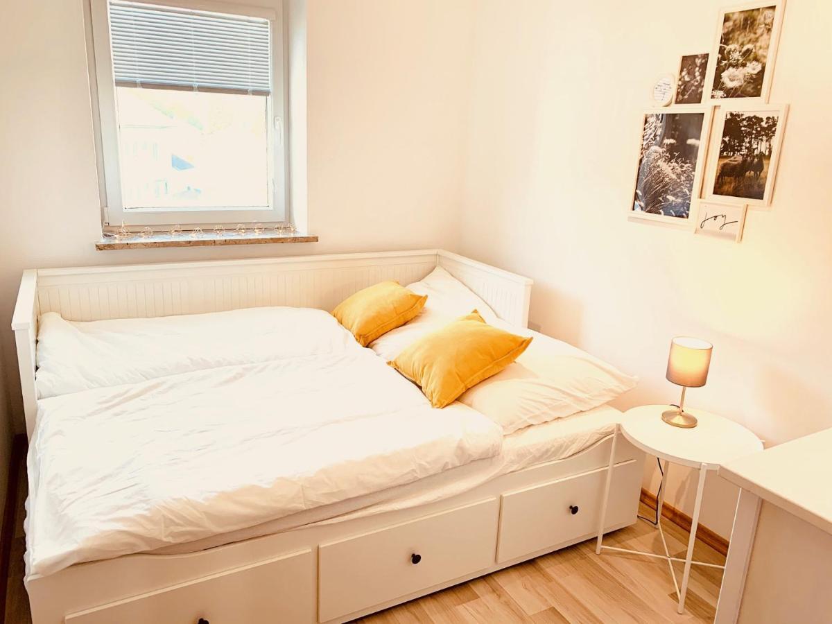 Moderne Ferienwohnung Mit Herrlicher Fernsicht ツヴィーゼル エクステリア 写真